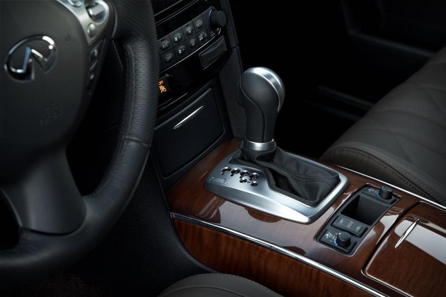  Infiniti FX50 2009 года  (фото 48 из 110)